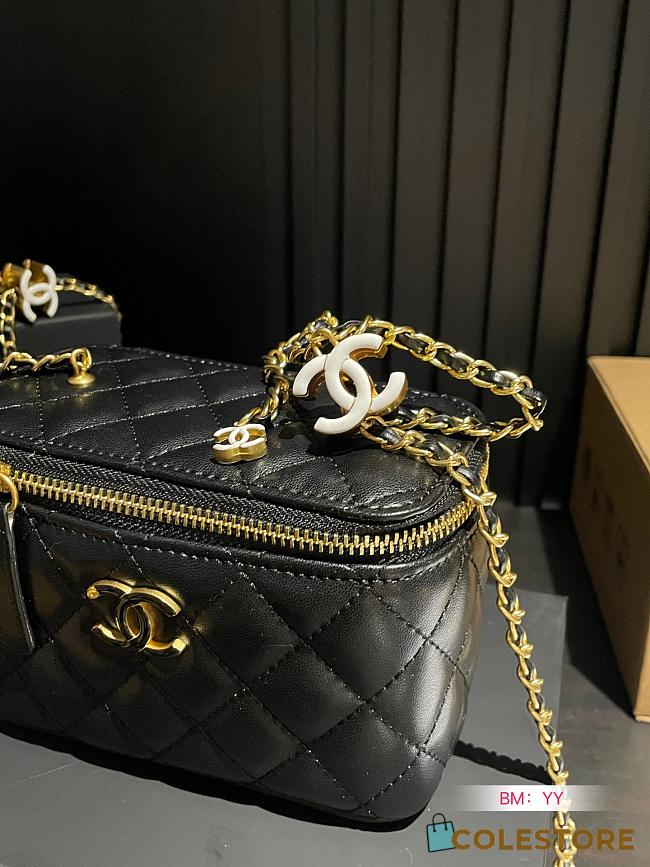 Chanel Small Vanity Bag Black Large Size 16 x 11 cm - 1