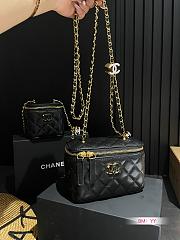 Chanel Small Vanity Bag Black Large Size 16 x 11 cm - 2