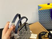 Tory Burch Barrel Mini T Monogram 22 x 14 cm - 2