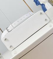 Louis Vuitton Capucines White 30 x 19 x 9 cm - 2
