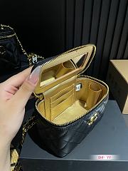 Chanel Small Vanity Bag Black Small Size 11 x 10.5 cm - 3