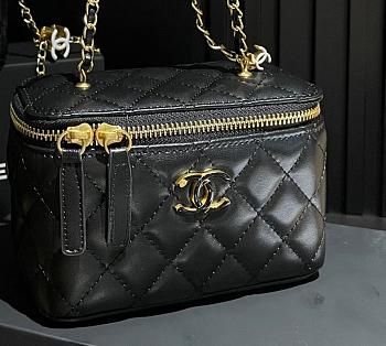 Chanel Small Vanity Bag Black Small Size 11 x 10.5 cm