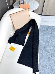 Louis Vuitton Monogram Classic Scarf Black 30 * 180 cm - 6