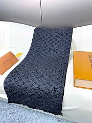 Louis Vuitton Monogram Classic Scarf Navy Blue 30 * 180 cm - 6