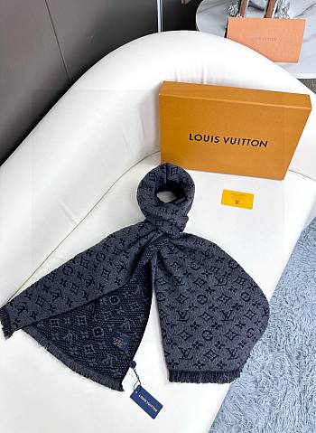 Louis Vuitton Monogram Classic Scarf Navy Blue 30 * 180 cm