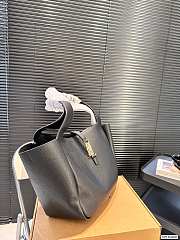 Saint Laurent Le 5 À 7 Bea In Grained Leather 50×28×18cm - 2
