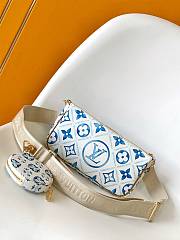 Louis Vuitton By The Pool Multi Pochette Accessoires Blue 24,0 x 13,5 x 4,0 cm - 2