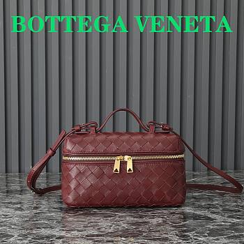 Bottega Veneta Bang Bang Vanity Case Barolo 22 x 12.5 x 5 cm