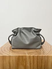 Loewe Mini Flamenco Clutch In Nappa Calfskin Pearl Grey 23 x 18 x 9 cm - 4