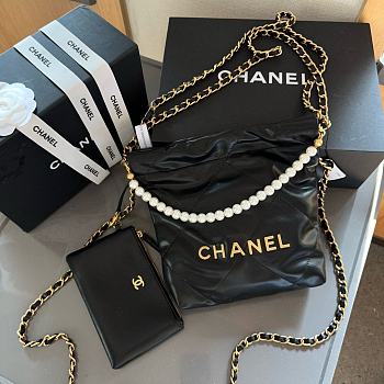 Chanel 22 Bag Mini Black 20 cm 