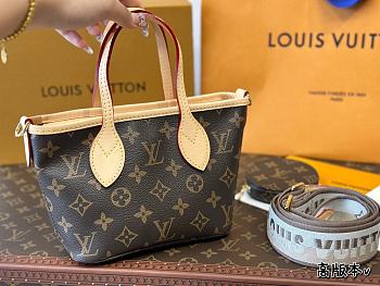 Louis Vuitton Neverfull M46786 18 x 14 cm