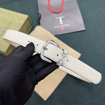 Gucci White Belt With Silver Hook