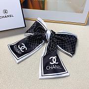 Chanel Black And White Headband - 1