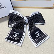 Chanel Black And White Headband - 2