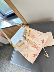 Louis Vuitton Bundle Pink Brown 20 x 18 cm - 4