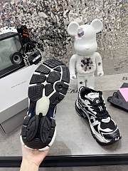 Balenciaga Runner Black And White - 4