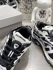 Balenciaga Runner Black And White - 3