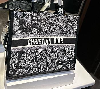 Christian Dior Book Tote 42 cm