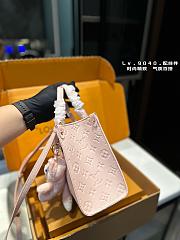 Louis Vuitton OnTheGo Black 25 x 20 cm  - 3