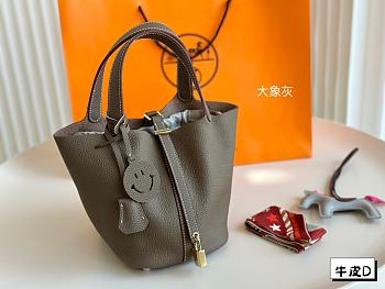 Hermes Bucket Bag Brown 18 cm