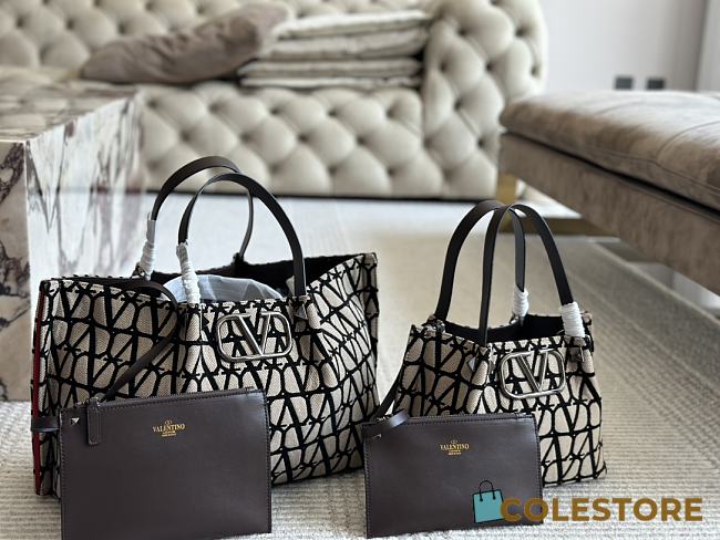 Valentino White And Black Bag 26 x 19 cm - 1