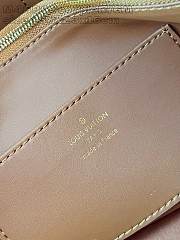 Colestore Louis Vuitton Capucines Souple Brown 38 x 23 x 16 cm - 5