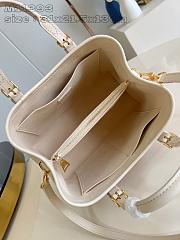 Louis Vuitton Baby Tote Beige 31 x 12.5 x 13 cm - 6