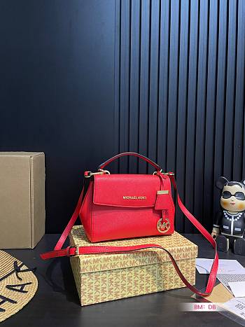 Michael Kors Hot Pink  20 x 16 cm
