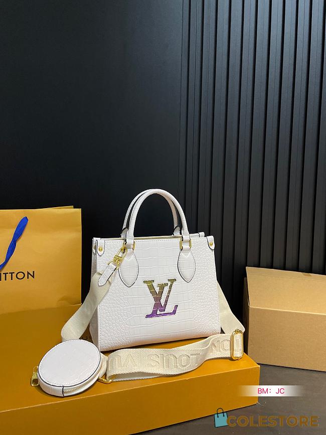 Louis Vuitton OnTheGo Crocodile Pattern White 25 x 20 cm - 1