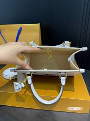 Louis Vuitton OnTheGo Crocodile Pattern Grey 25 x 20 cm - 2