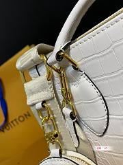 Louis Vuitton OnTheGo Crocodile Pattern Orange 25 x 20 cm - 6