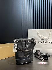 Coach Mini Bucket Bag Black 15 x 19 cm - 1