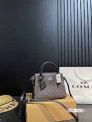 Coach Andrea Carrryall Black And Chocolate 22 x 11 x 17 cm - 1