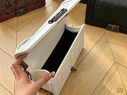 Chanel Le Boy White 25 cm - 4