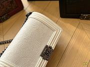 Chanel Le Boy White 25 cm - 2