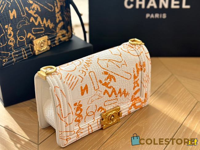 Chanel Le Boy White And Yellow 25 cm - 1