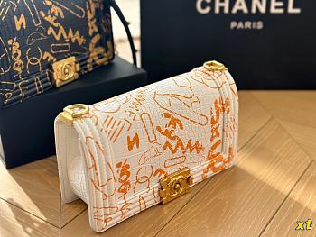 Chanel Le Boy White And Yellow 25 cm