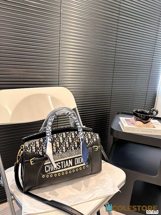 Dior Handbag In Black 32 x 21 cm - 1