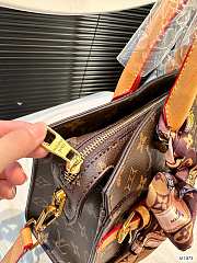Louis Vuitton Bag 32 x 21 cm - 4