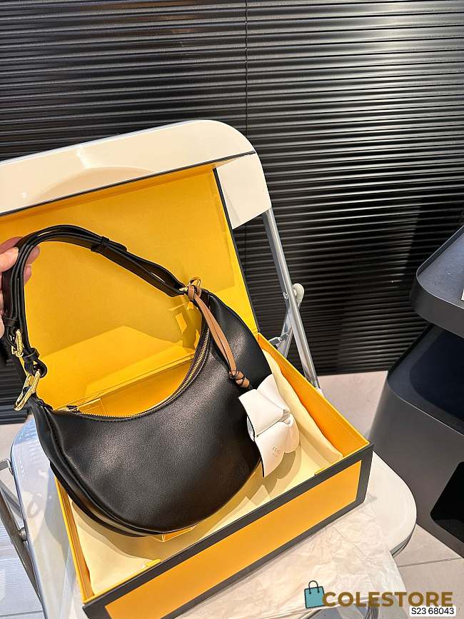 Fendi Graphy Black 25 x 13 cm  - 1