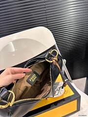 Fendi Graphy Black 25 x 13 cm  - 5