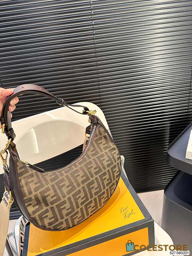 Fendi Graphy Bag 25 x 13 cm - 1