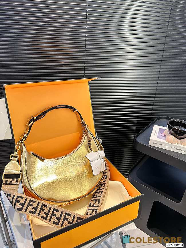 Fendi Graphy Yellow 25x 13 cm  - 1