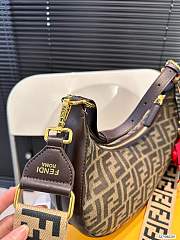 Fendi Graphy Yellow 25x 13 cm  - 4