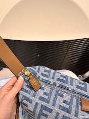 Fendi Crossbody Blue 26 x 19 cm - 4