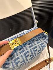 Fendi Crossbody Blue 26 x 19 cm - 3