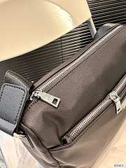 Prada Re-Nylon Black 33 x 22 cm - 4