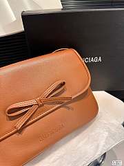 Colestore Balenciaga Leopolda Pochette Brown 31 x 21 cm - 5