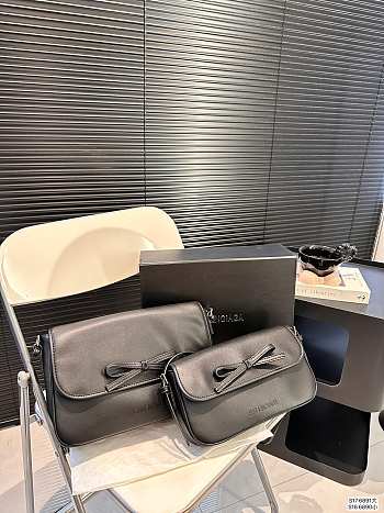 Colestore Balenciaga Leopolda Pochette Black 31 x 21 cm