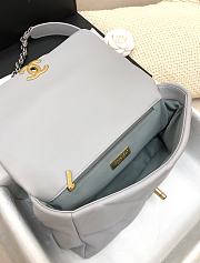 Chanel 19 Flap Bag Grey AS1161 26 x 16 x 9 cm - 3